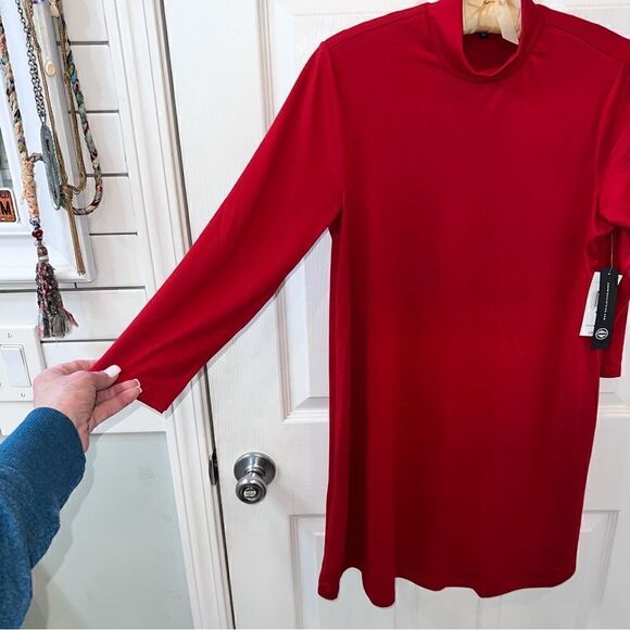 As U Wish Juniors Red Mock Neck Dress with 3/4 length sleeves in a size XS - Picture 6 of 11